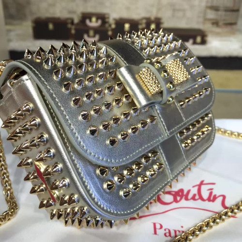 Ch**an-louboutin-shoulder-bag-5