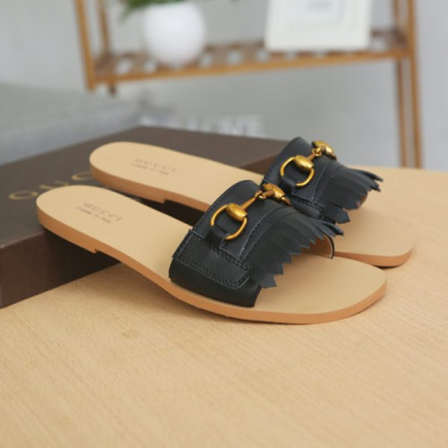 G*u*i-slipper-53